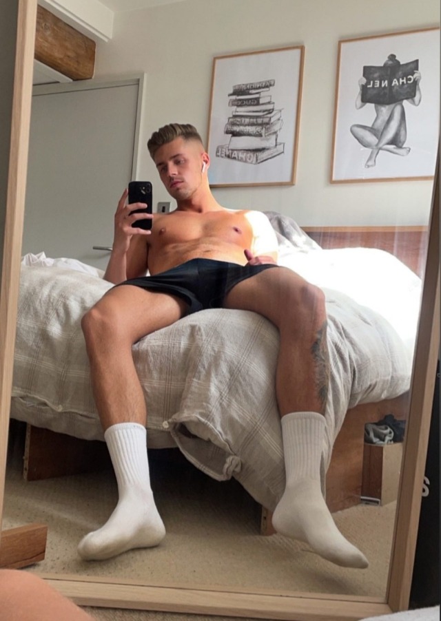 jocks–in–socks: