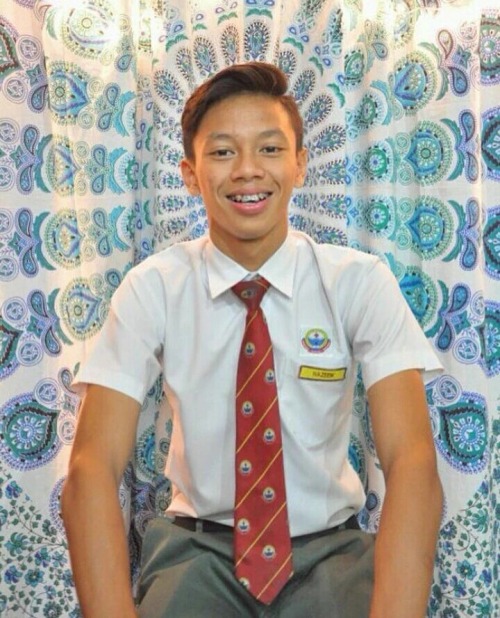 mrstylo69: Budak sekolah merecik Hello there ! I am a bottom ! School boy ! shhhh . Im 16 and still 