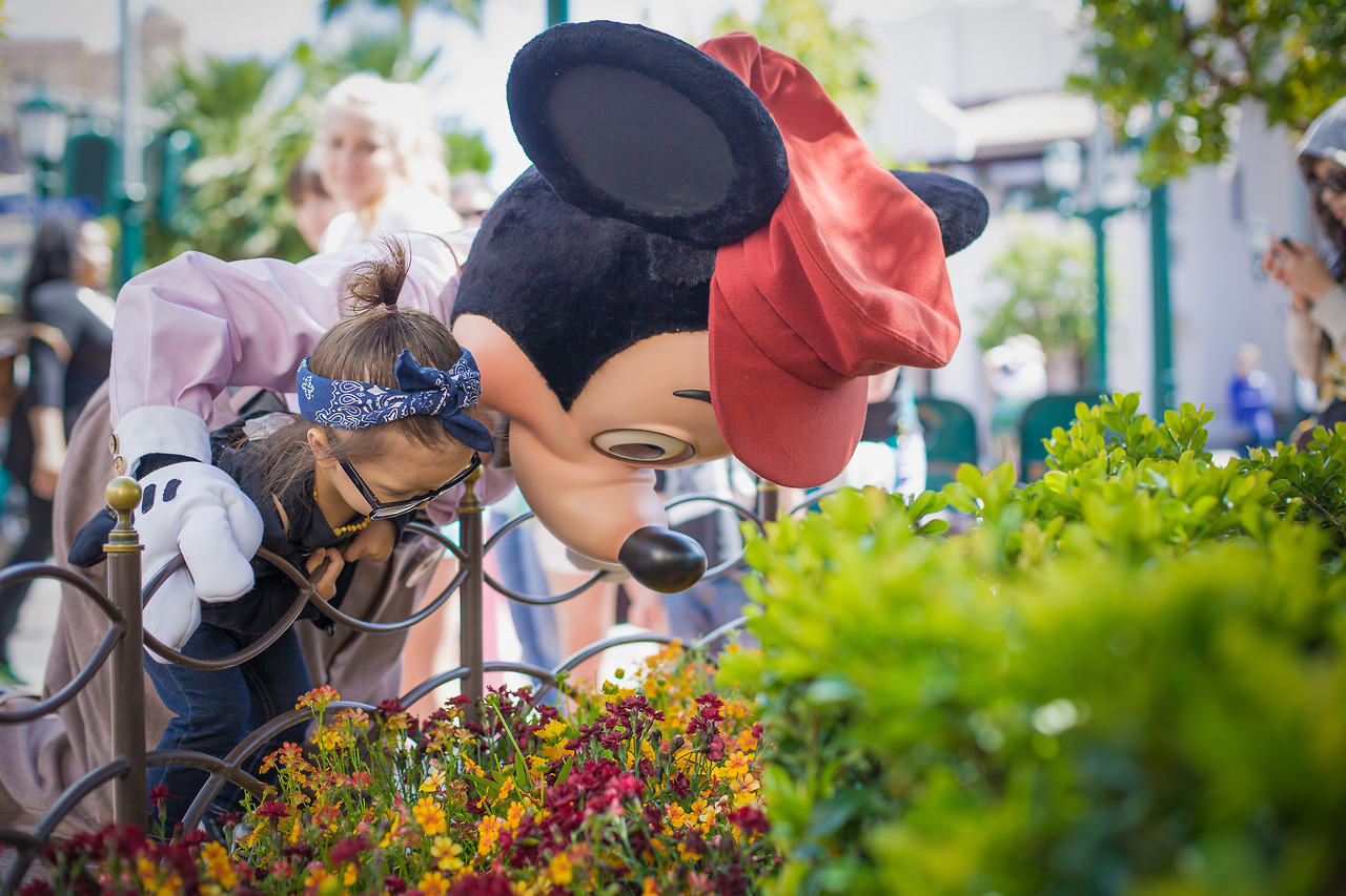 kidsraisingkids:  Today was one of Ashtyn’s most memorable visits to Disneyland.