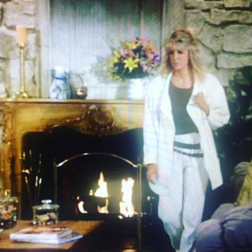 #dynasty #sammyjo #80'sfashion SammyJo reminds me of every single bad outfit I wore throughout the 8