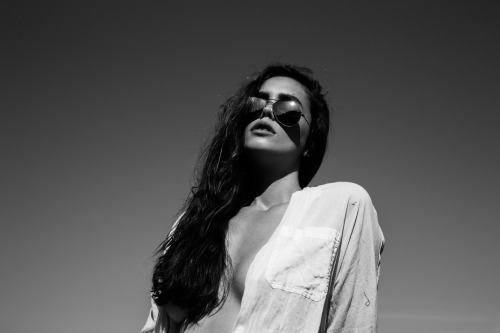 sirneave:  Rendezvous  | Jessica BuchBy Neave Bozorgi