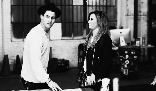 loveurselfs:  Nick Jonas and Demi Lovato being adorable little shits 