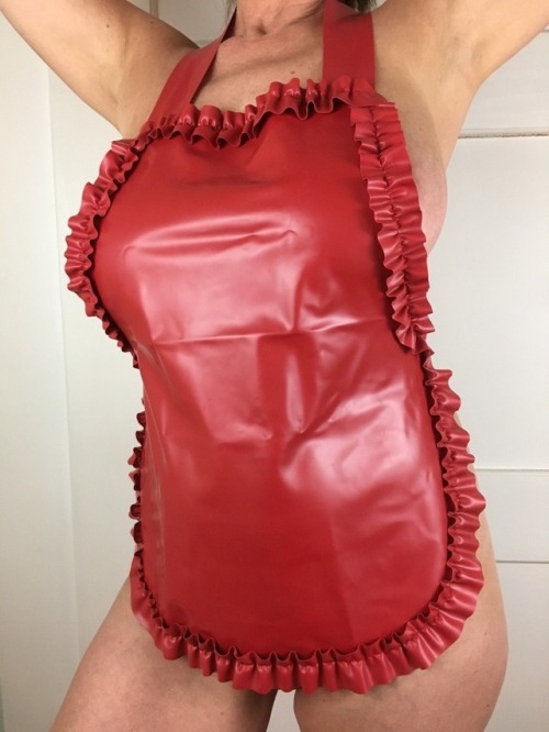 Sexy latex aprons for dirty games