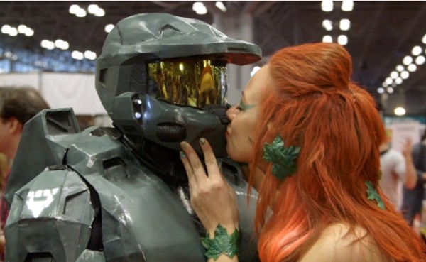 Comic-Con Missed Connections
Role-playing aside, aren’t we all just the same desperate biological organisms hoping for some anonymous sex with a stranger?