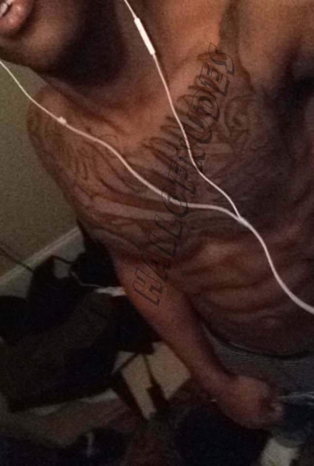 hall-of-nudes:  Young bull still got time to grow
