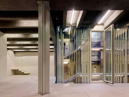 archatlas:       Property Registration Offices in Spain  Property Registration Offices by Irisarri Piñera Arquitectos seeks a balance between a joint organization, and not give up the presence of clustered buildings, between get a sense of unitary