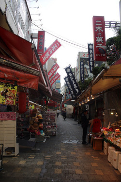 benjihunna:  Ueno, Japan