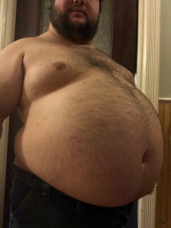 growingcubster:  noobbear73:  The end damage of a filling evening. A helpful donator, made this gut huge. I wonder if it could have gotten bigger.  Never stop growing 🐖