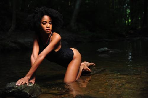 1800-watermelondrea:  Sneak peak Shot by Thomas J WoodsModel: Sequoia Shayvonne