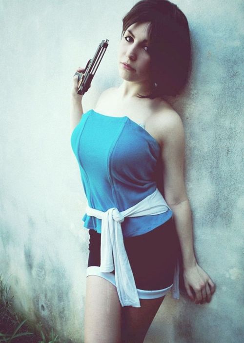 xcrow-woman:  My cosplay of Jill Valentine. I really love her and Resident Evil Saga ♥Cosplayer Photos and Page: https://www.facebook.com/pages/Agustina-Sol/482498998427380 -> Like and Visit :)