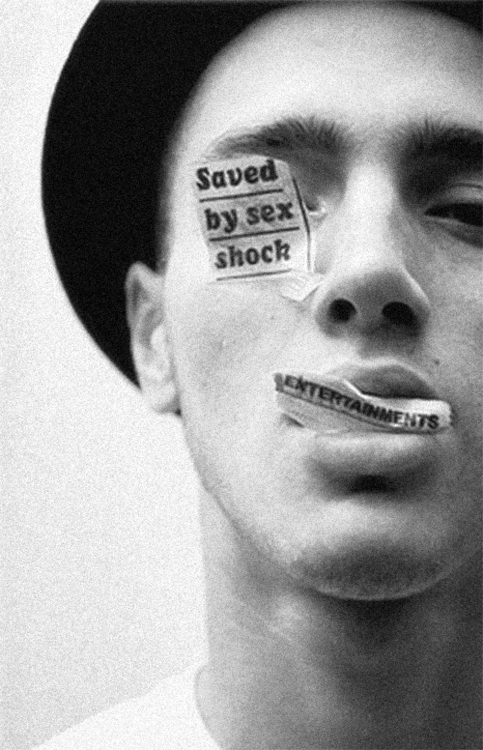 whenthecuriousgirl:  Happy birthday John Frusciante!(uncredited) 