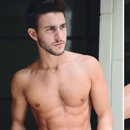 hotmalemodel:  Follow Hot Male Model for more hot guys!