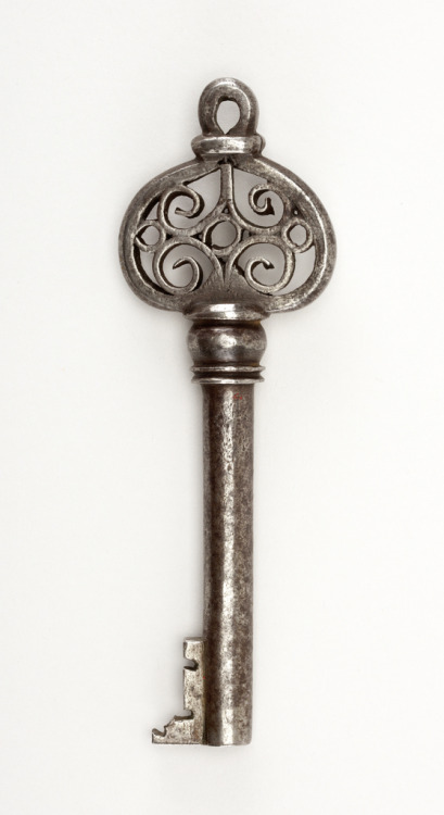 twigtea:design-is-fine:Keys, 17th-19th century. Collection Cooper Hewittateacupfairy