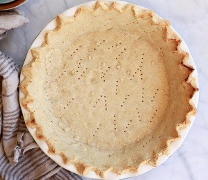 Almond Flour Pie Crust(Source)VeganFoodPorn.pictures/ | Vegan Cookbooks On Sale!Like Us On Facebook 