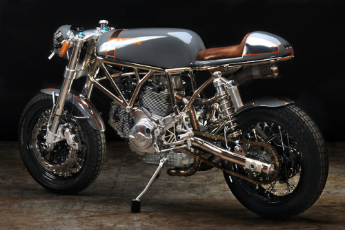 motoblogcl:  Revival Cycles’ Ducati Cafe