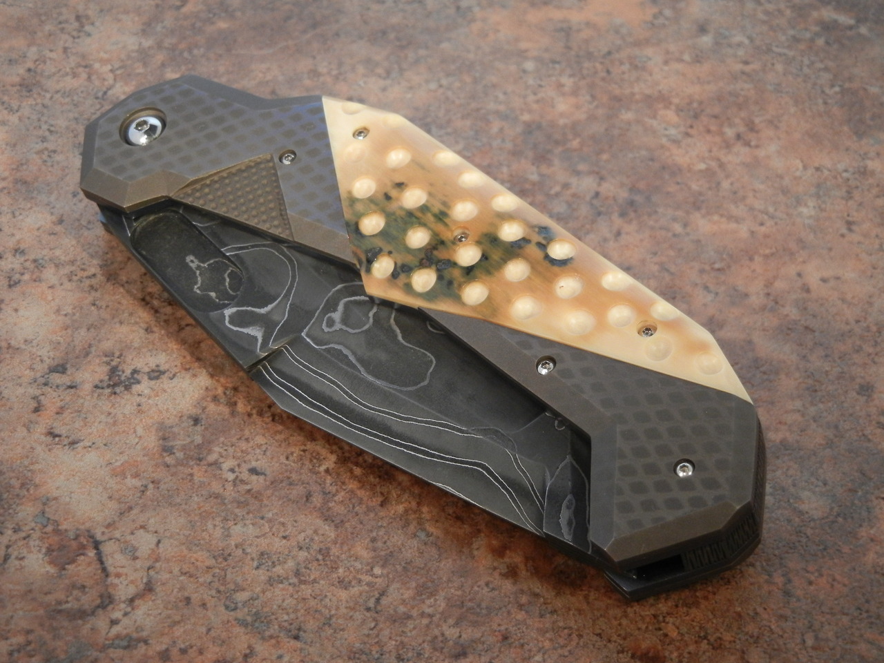 gunrunnerhell:  Jody Muller / Lance Abernathy Knives - “Monster Serrations”