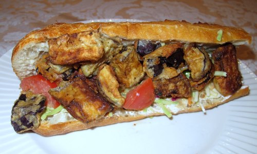 whirlofacurl:  estrella-fuego:  just-call-me-vendetta:  souljunkee:  aunaturale4life:  cmd80337:  Louisiana Cajun/Creole food Ca c’est tres bon!  MY CHILDHOOD! I LIVE FOR THIS FOOD ESPECIALLY SOME CRAWFISH  NOLA is calling me…  My city…my state…nowhere