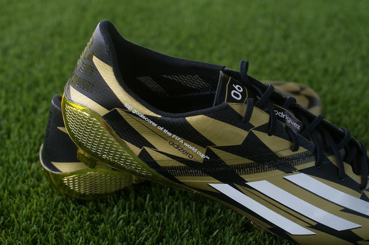 the-vip-football-collection:  Limited Edition Adidas F50 Adizero James Rodriguez