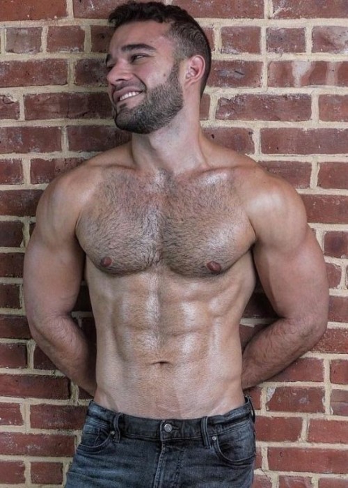 100% Hairy Men