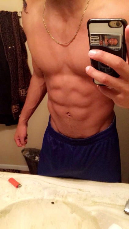 celebrityeggplant:  snapchatsfinestx4:  😋  I hate when dudes send a pic “hard” saying it isn’t hard,  but he’s cute lol