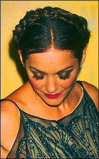followmegraphics:  06 X Marion Cotillard