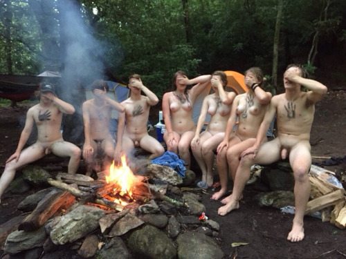 hotsexynudists:  Meet real people as who love to get naked: Swingers Date Club This place is real! 