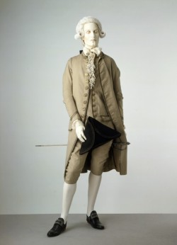 lookingbackatfashionhistory:  • Formal ensemble. Place of origin: United Kingdom  Date: 1775-1785