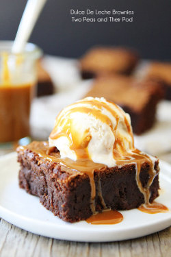 wehavethemunchies:  Dulce de Leche Brownie Recipe 