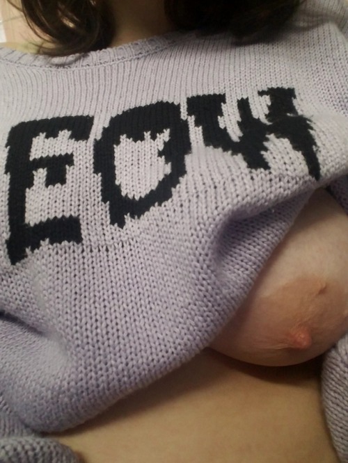 babislutt: I’m sure Daddy thinks I look better without a bra!!