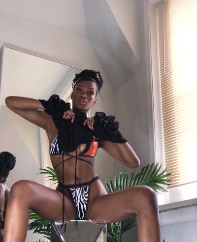 blackfashion:Instagram.com/chyna_godiva  porn pictures