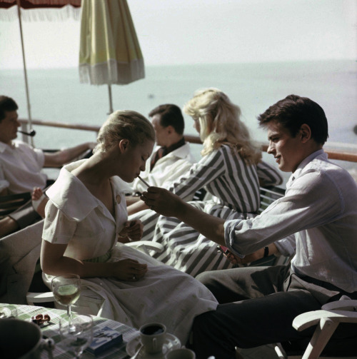 meow-retrogasm:Romy Schneider and Alain Delon (Cannes, 1959)
