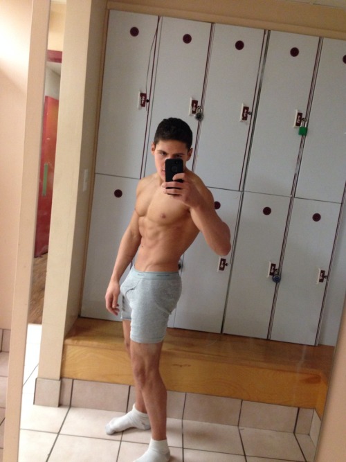 the-vegan-shreddernaut:  Not too excited about the fat I’ve been putting on, but here. 