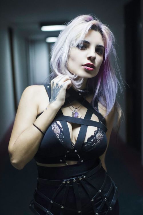 altmodelgirlcrush:  Euphemia Suicide