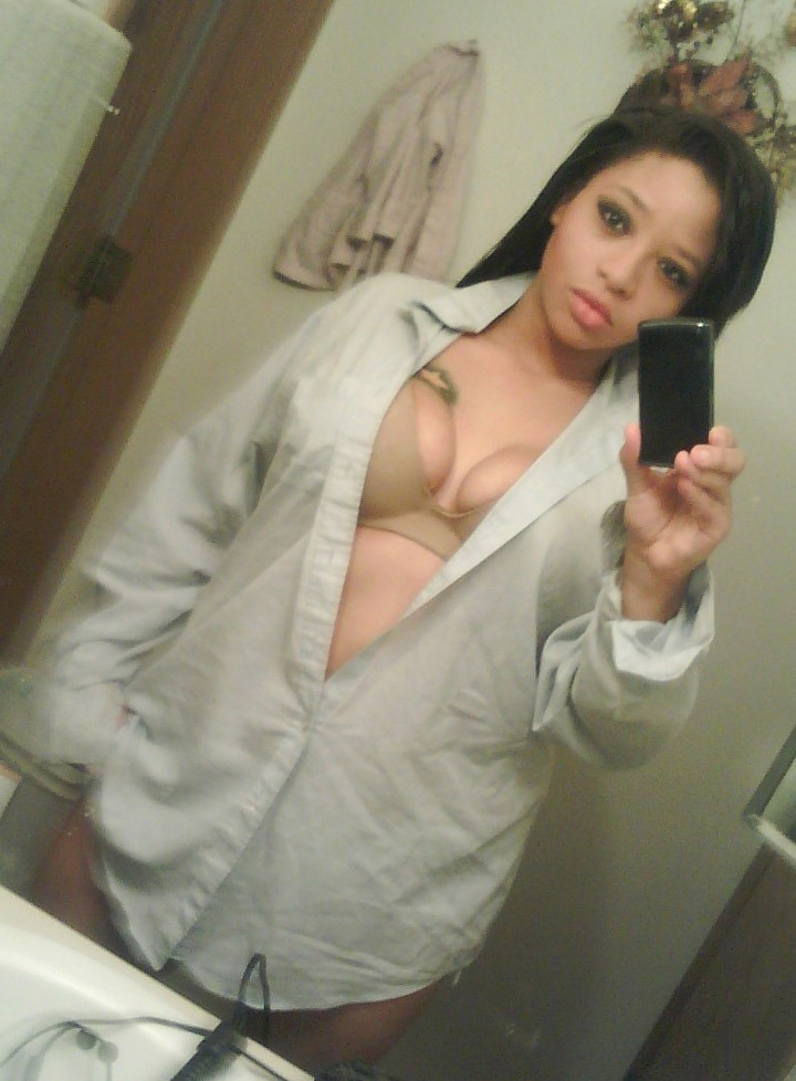 latinashunter:  LatinasHunterLatina Cutie With Yummy Chichis!