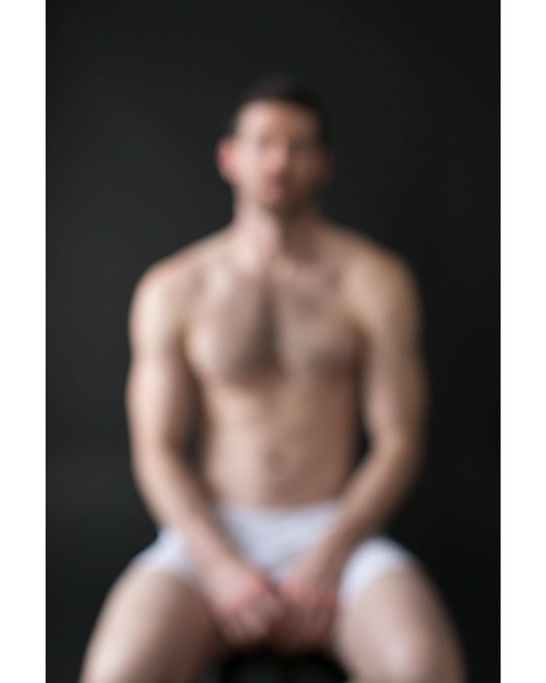 brian-kenny: Blurry up! I’ll wait…   (at Long Island City) 