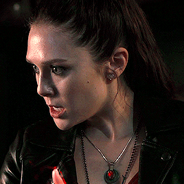 Wanda Maximoff + The Ponytail ()