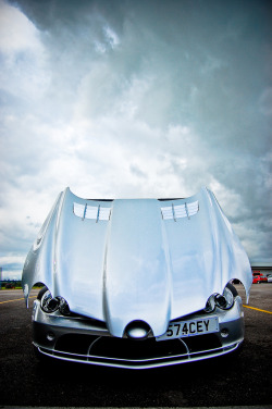 mercedesbenz:  Come closer. Look at inner beauty. automotivated:  Mclaren Mercedes SLR (by chris_hill) 