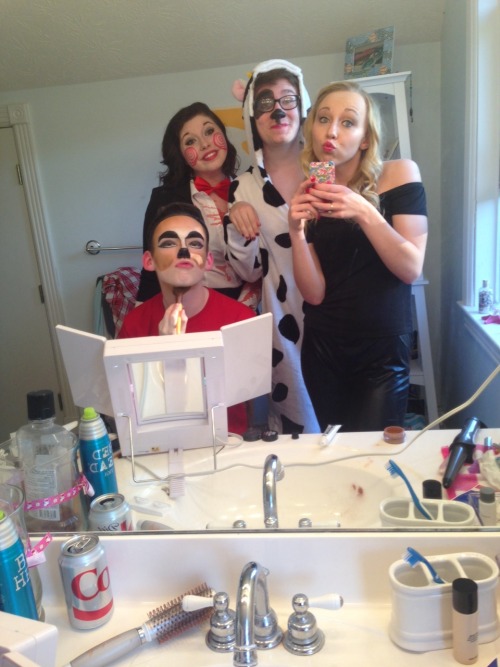 totallyjacobsanders:  happy halloween {pre-party pictures}