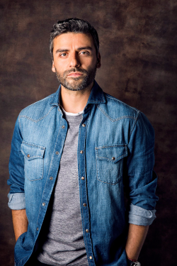 oscarisaacdaily:Oscar Issac poses for a portraits at the Toronto International Film Festival for Los Angeles Times on September 11, 2016 in Toronto, Ontario.