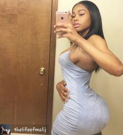 mrlex99:  sxycurves:  @thelifeofmalij  -