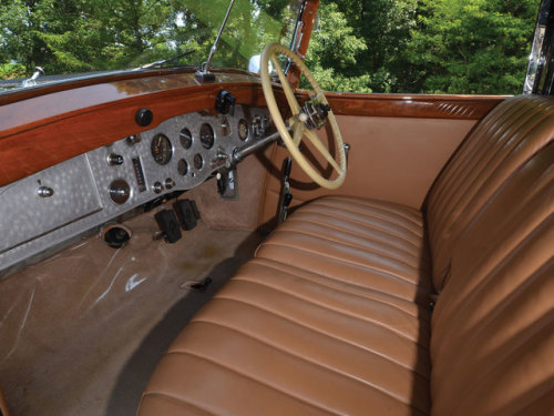 psychotic-sexxxaddict:anyskin:1929. Rolls Royce Phantom II All Weather Tourer Amazing little ass! He