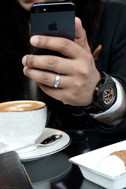 watchanish:  Linde Werdelin Breakfast. 