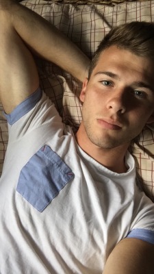 prettygayboys:  similar posts: here