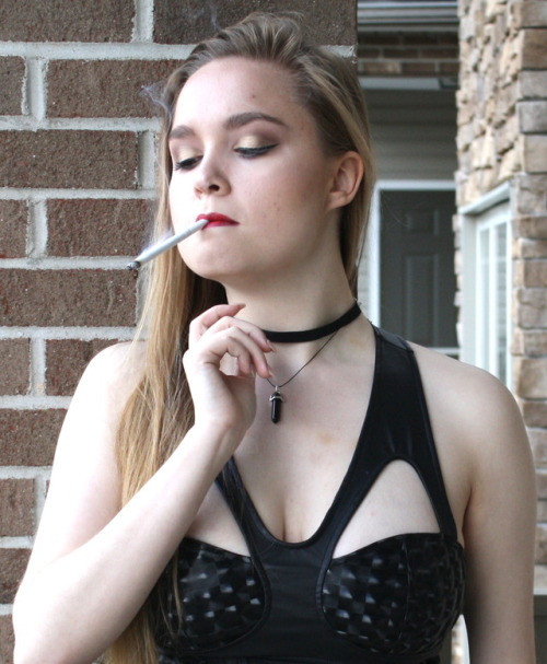 leathersmoke81:Brooke VS120 Dangles in Leather!