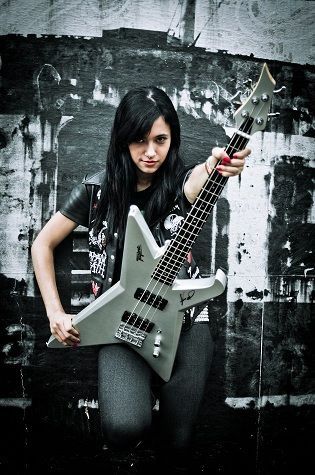hellofmetal:    Fernanda Lira, vocalist and bass player of NERVOSA. 