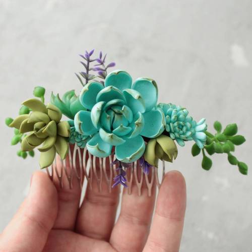 sosuperawesome:  Succulent Hair Accessories, Jewelry, Jewelry Boxes and Decor from the EtenIren Etsy shop  Browse more curated succulents  So Super Awesome is also on Facebook, Instagram and Pinterest 