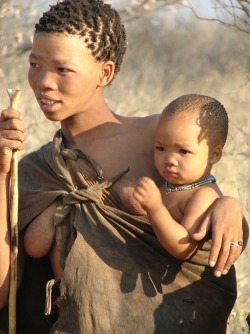 beautiesofafrique: San woman with her child,