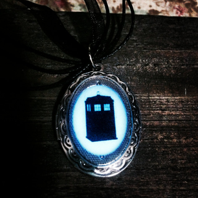 tardis silhouette cameo