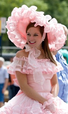 herhappysissywife:  sissymaribell: I love the Azalea Trail Maids dress. Happy Easter!Every sissy should dress up for Easter with something pink and frilly and a big gurly Easter Bonnet.