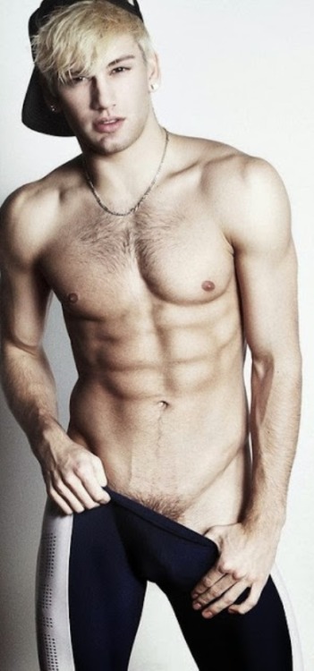 waistbandboy:  Hella Sexy :) 